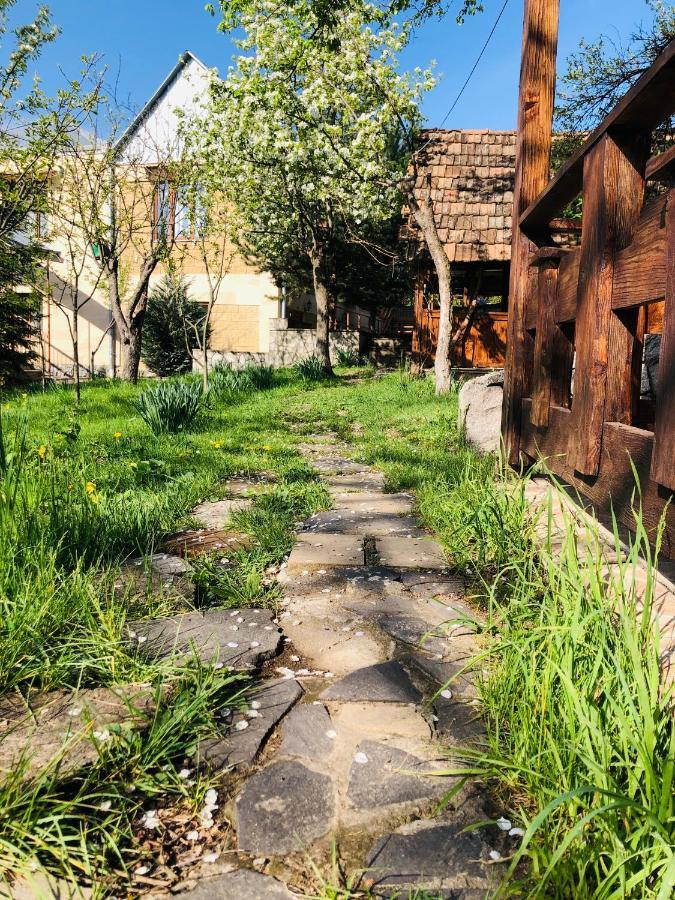 Bed & Breakfast Dil Hill By Sam Dilijan